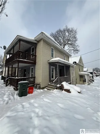 $135,200 | 9 East 15th Street, Jamestown, NY 14701