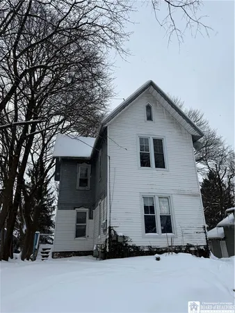 $135,200 | 9 East 15th Street, Jamestown, NY 14701