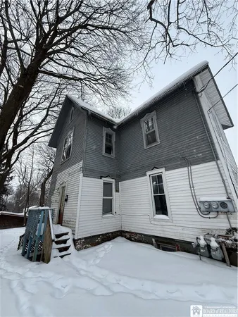$135,200 | 9 East 15th Street, Jamestown, NY 14701