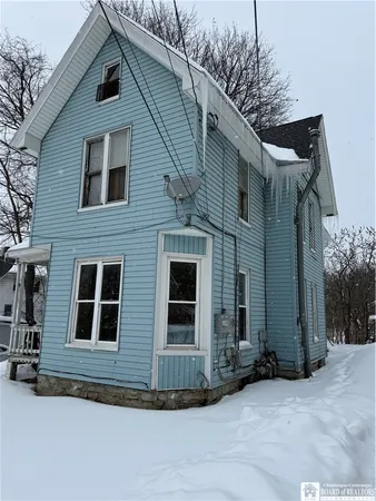$135,200 | 9 East 15th Street, Jamestown, NY 14701