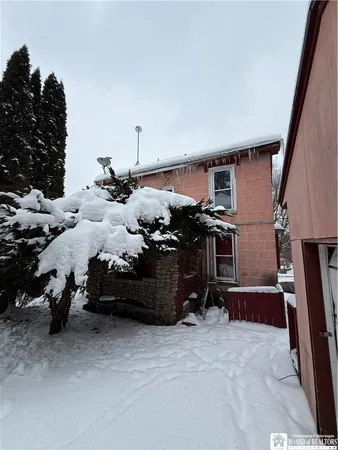 $135,200 | 9 East 15th Street, Jamestown, NY 14701