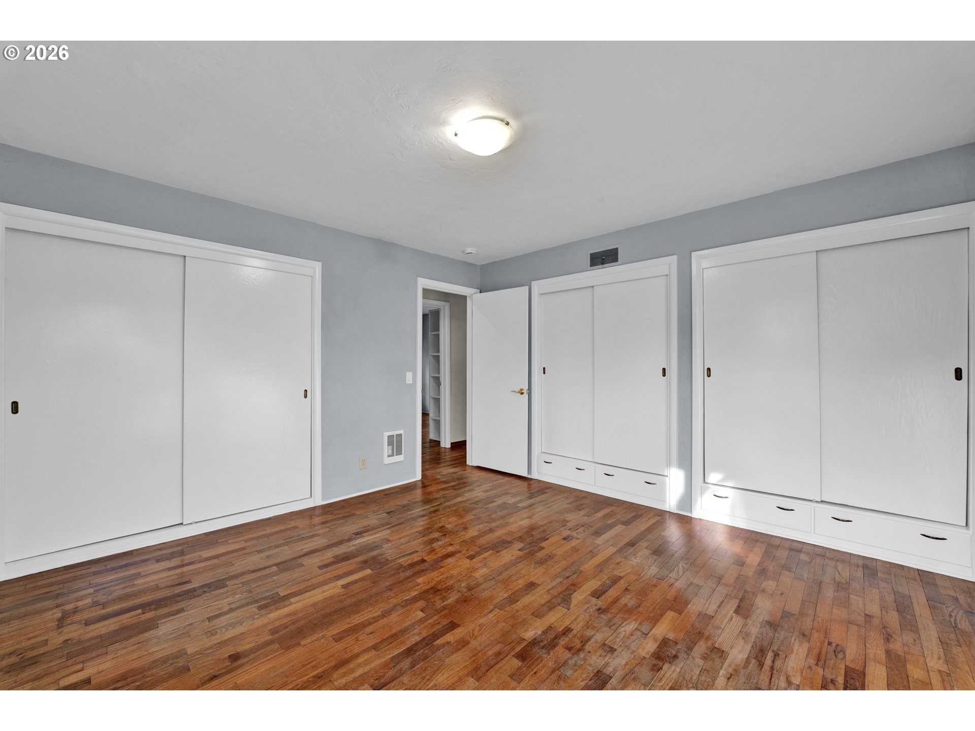 1571 Buck Street Eugene, OR 97402 - Photo 21 of 45 Primary Bedroom