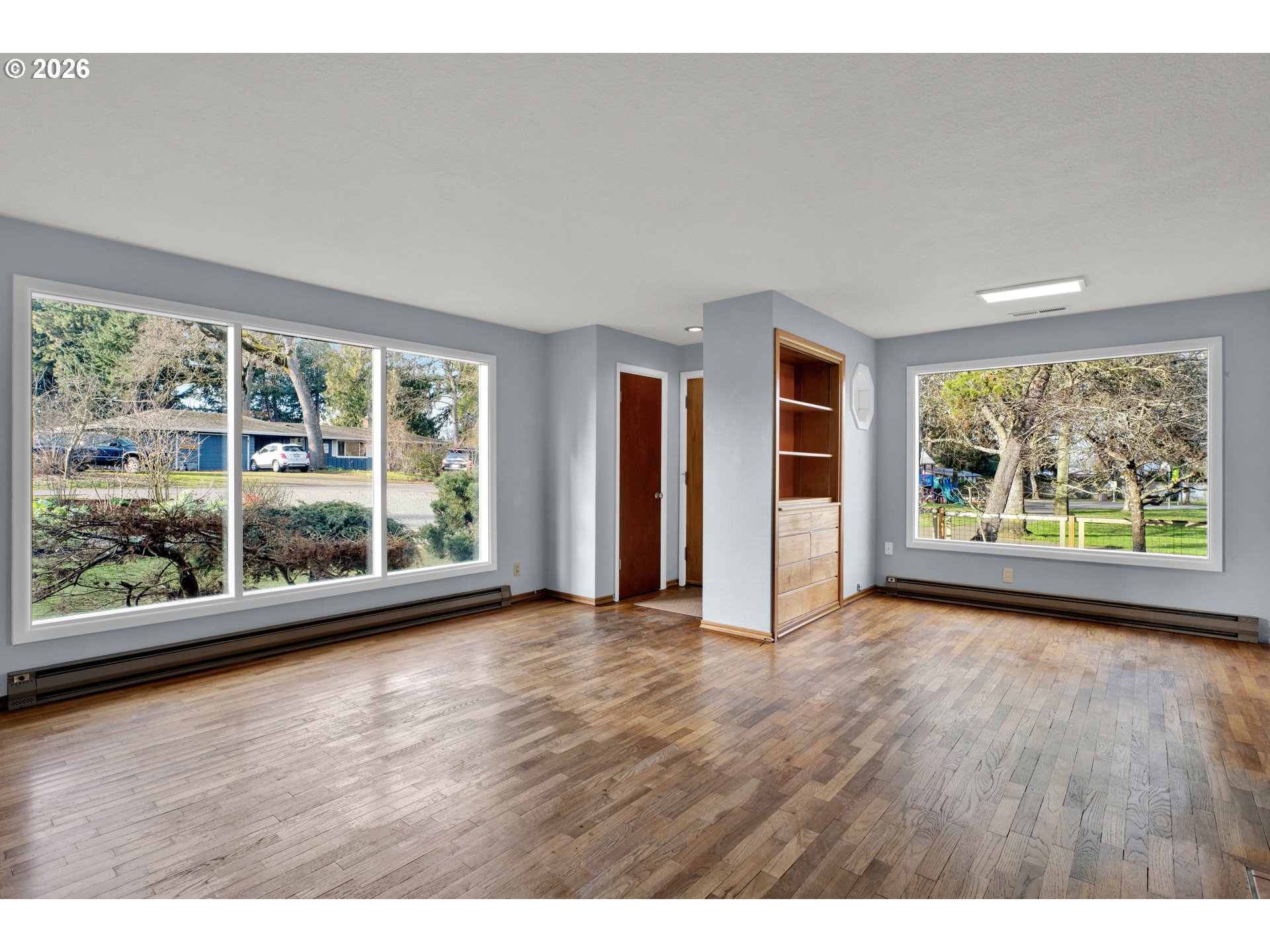 1571 Buck Street Eugene, OR 97402 - Photo 3 of 45 Living Room/Dining Room