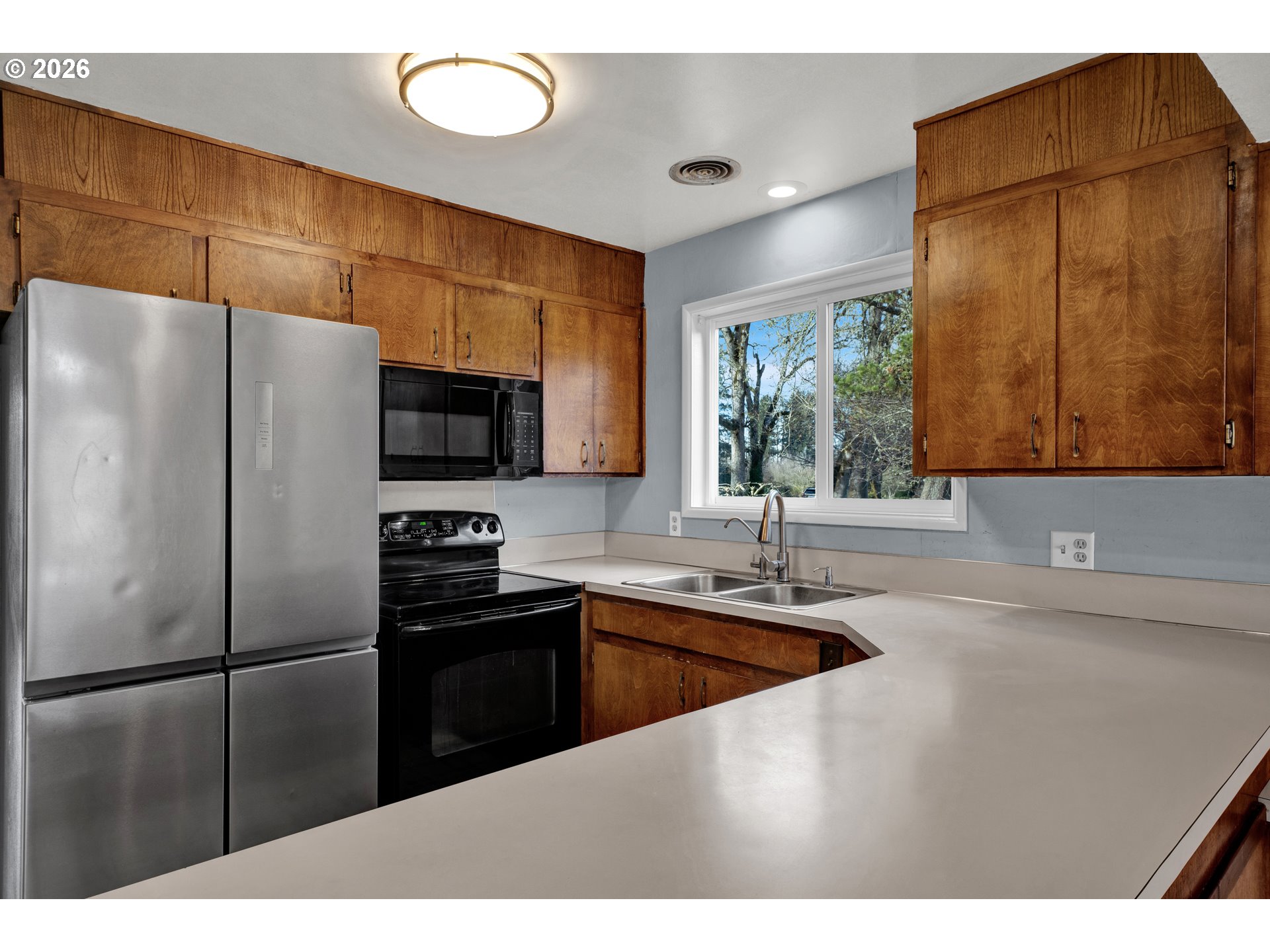 1571 Buck Street Eugene, OR 97402 - Photo 10 of 45