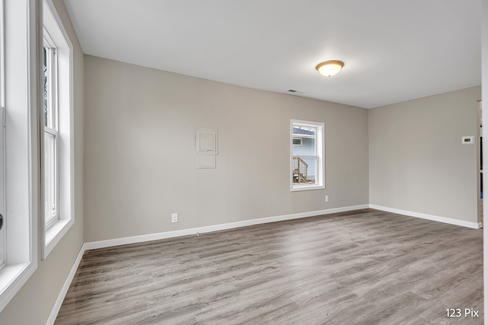 24522 Norelius Avenue Round Lake, IL 60073 - Photo 3 of 20