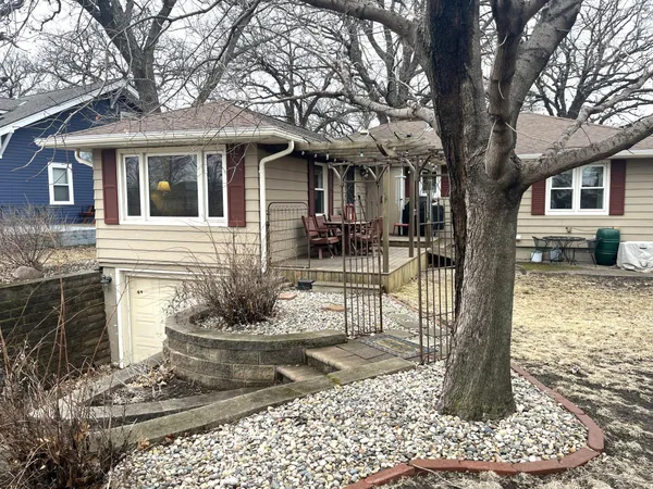 $169,900 | 1323 Oak Beach Drive, Fairmont, MN 56031