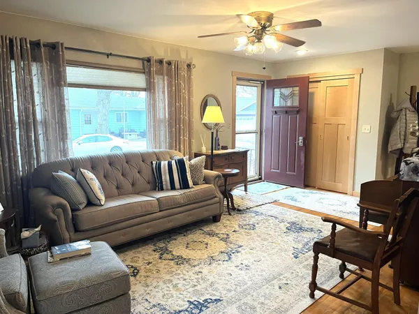$169,900 | 1323 Oak Beach Drive, Fairmont, MN 56031