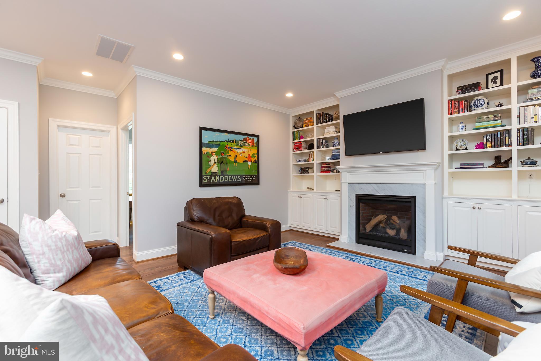 2109 Windsor Road Alexandria, VA 22307 - Photo 9 of 54 Gallery Image 9