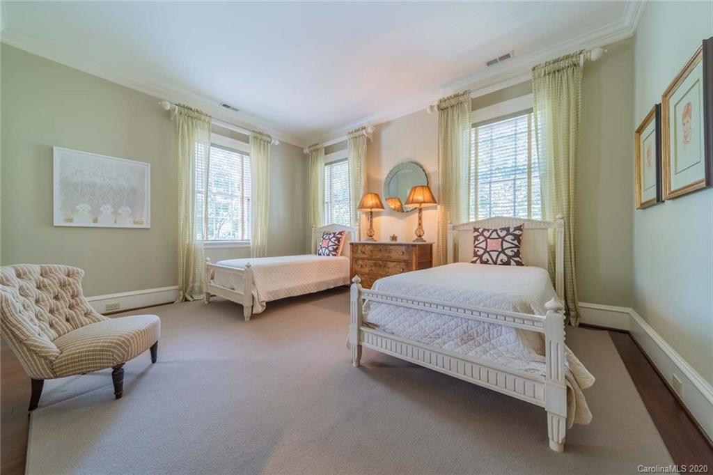 401 Eastover Road Charlotte, NC 28207 - Photo 30 of 46 Gallery Image 30