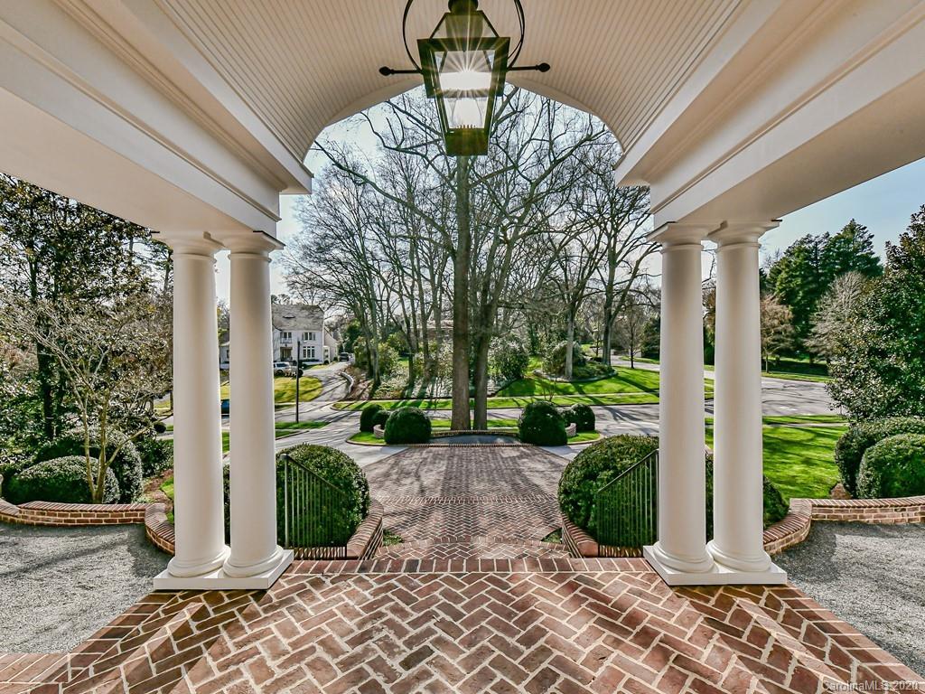 401 Eastover Road Charlotte, NC 28207 - Photo 4 of 46 Gallery Image 4