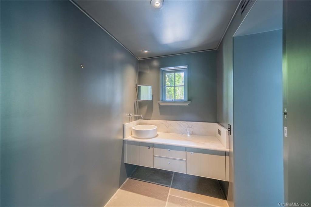 401 Eastover Road Charlotte, NC 28207 - Photo 42 of 46 Gallery Image 42
