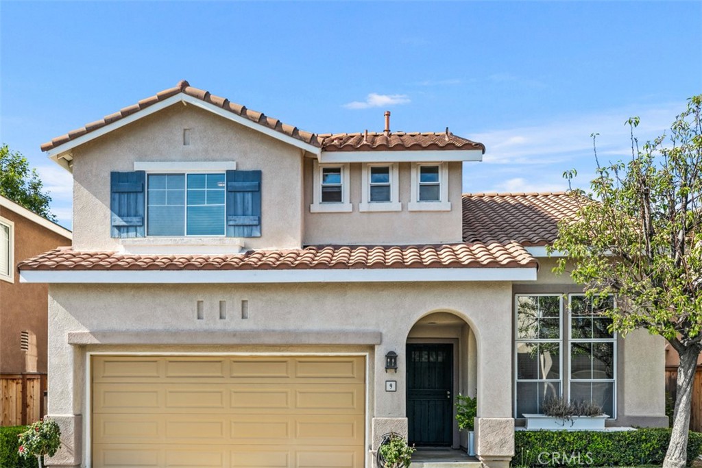 9 Acorn Ridge Rancho Santa Margarita, CA 92688 - Photo 2 of 39 Take another look at your new home