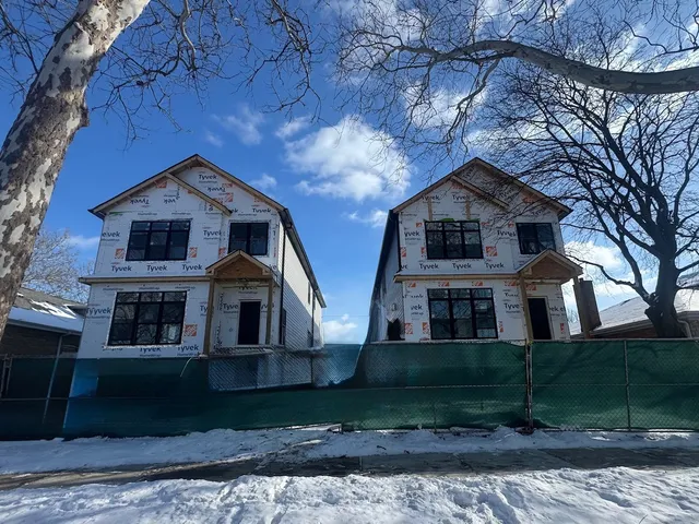 $1,395,000 | 6549 North Oliphant Avenue, Chicago, IL 60631