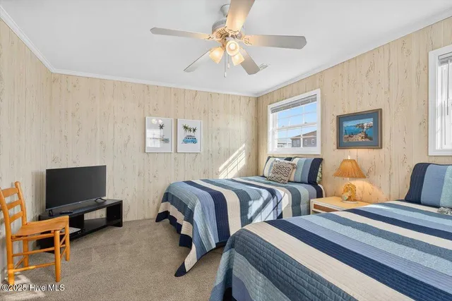 $1,298,000 | 327 East 1st Street, Ocean Isle Beach, NC 28469