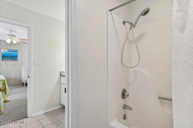 $1,298,000 | 327 East 1st Street, Ocean Isle Beach, NC 28469