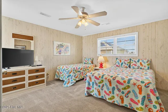 $1,298,000 | 327 East 1st Street, Ocean Isle Beach, NC 28469