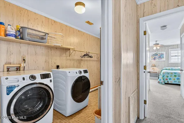 $1,298,000 | 327 East 1st Street, Ocean Isle Beach, NC 28469