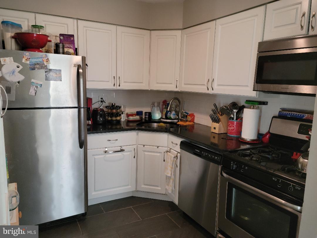 9536 State Rd., Unit A Philadelphia, PA 19114 - Photo 2 of 16 Kitchen