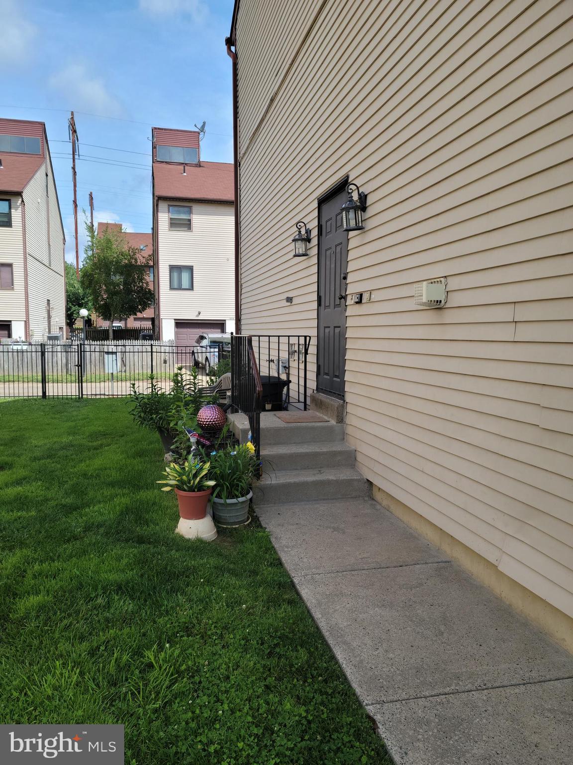 9536 State Rd., Unit A Philadelphia, PA 19114 - Photo 14 of 16 Side Exterior