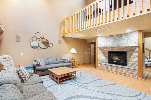 $1,000,000 | 5821 West 88th Street, Fremont, MI 49412