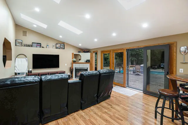 $1,000,000 | 5821 West 88th Street, Fremont, MI 49412