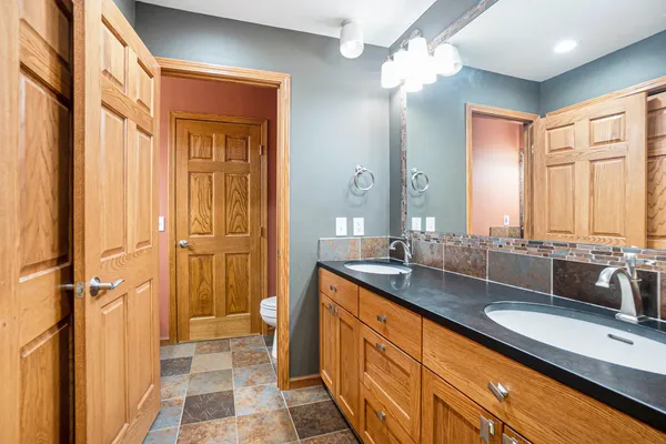 $1,000,000 | 5821 West 88th Street, Fremont, MI 49412