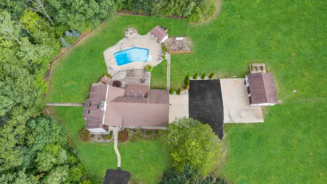 $1,000,000 | 5821 West 88th Street, Fremont, MI 49412