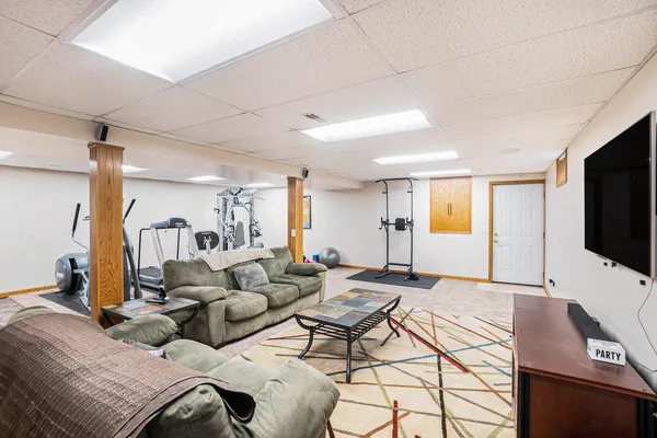 $1,000,000 | 5821 West 88th Street, Fremont, MI 49412