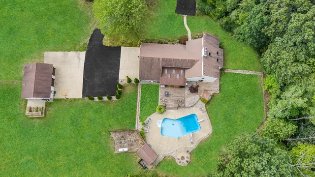 $1,000,000 | 5821 West 88th Street, Fremont, MI 49412