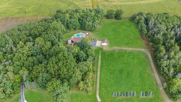 $1,000,000 | 5821 West 88th Street, Fremont, MI 49412