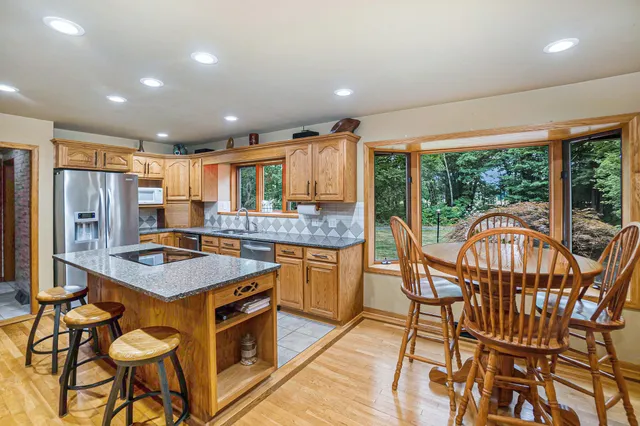 $1,000,000 | 5821 West 88th Street, Fremont, MI 49412