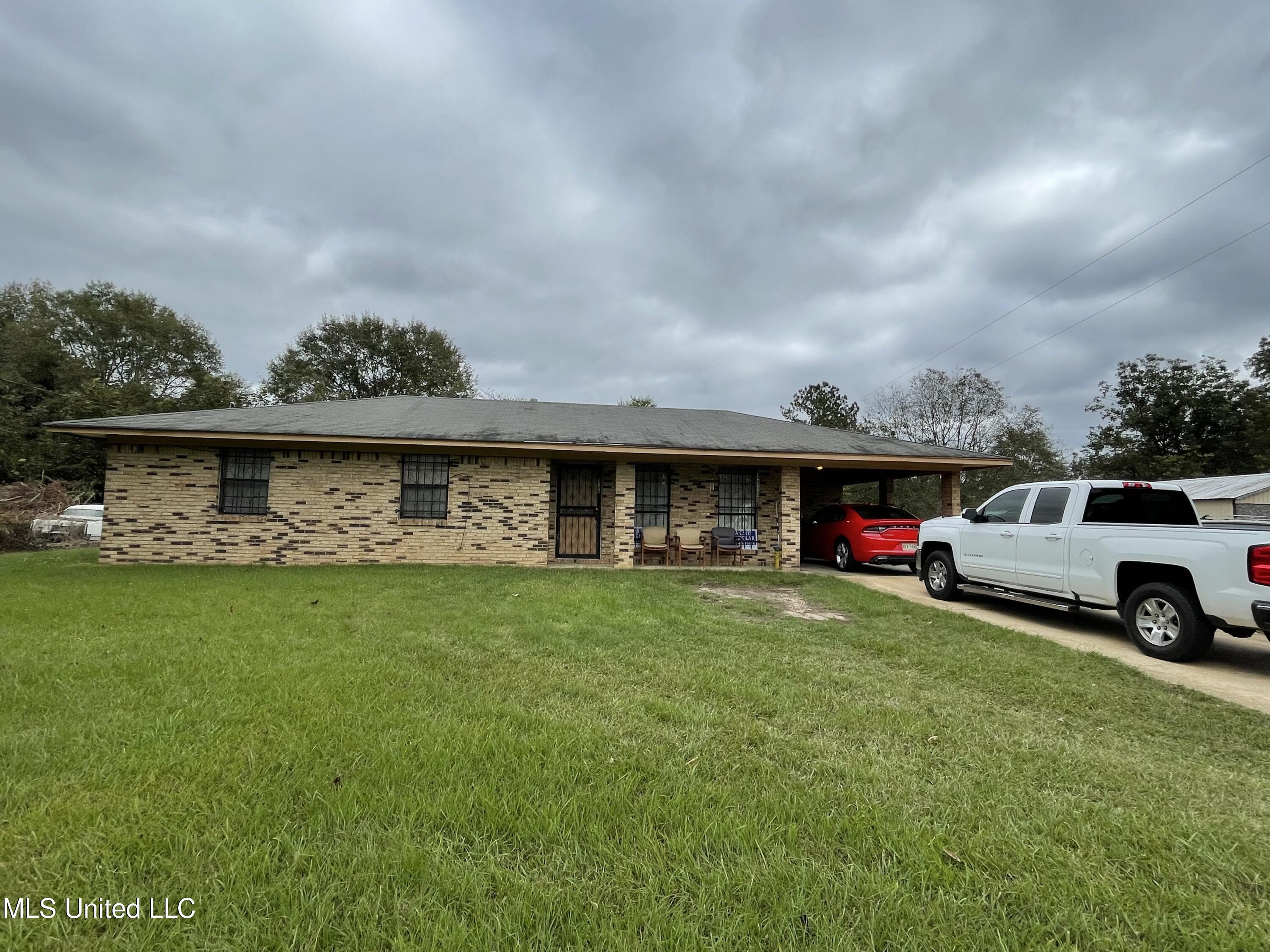 5186 Thomas Road Crystal Springs, MS 39059 - Photo 1 of 16 IMG-2752