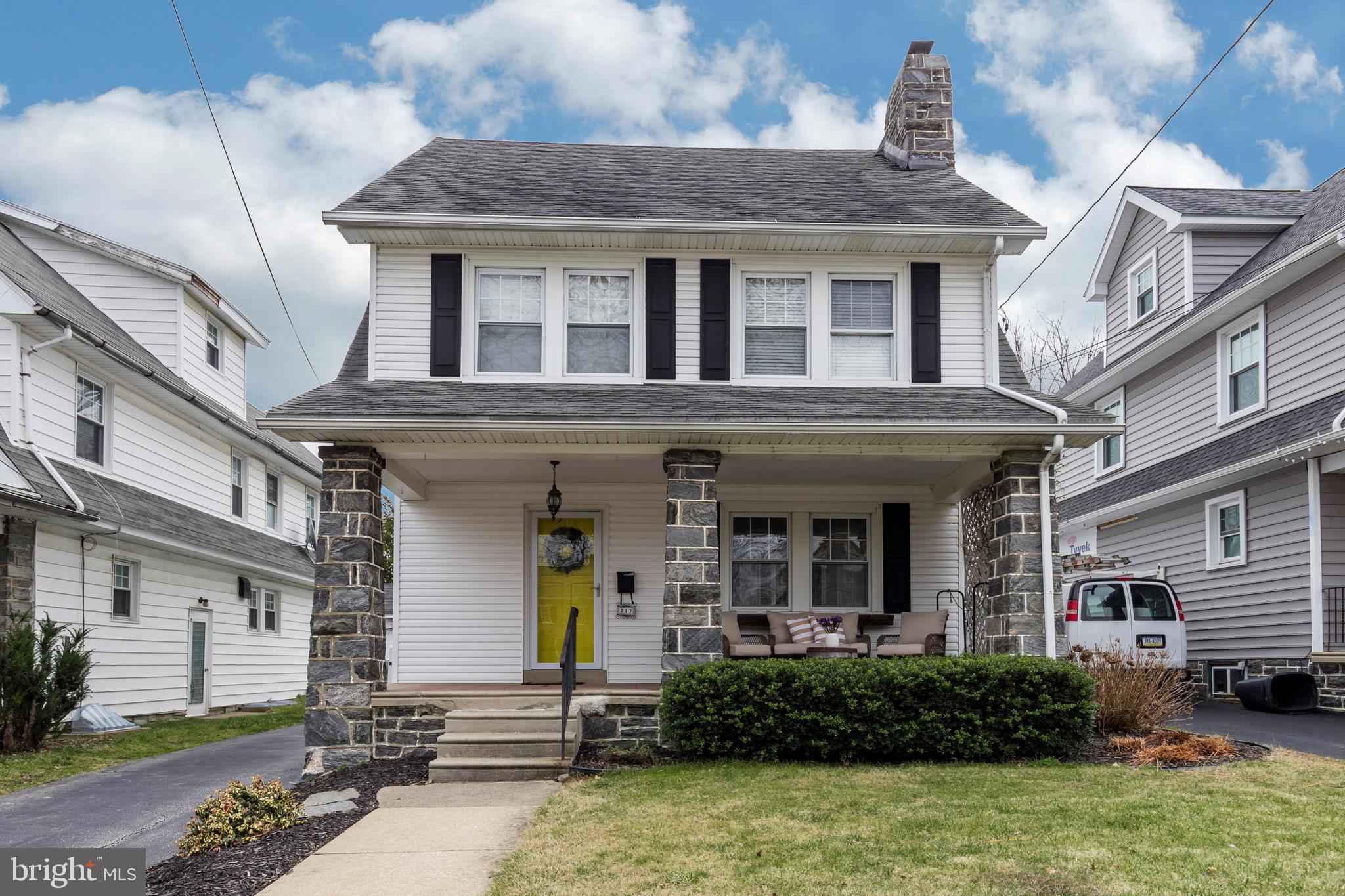217 North Manoa Road Havertown, PA 19083 - Photo 1 of 47 Exterior Front