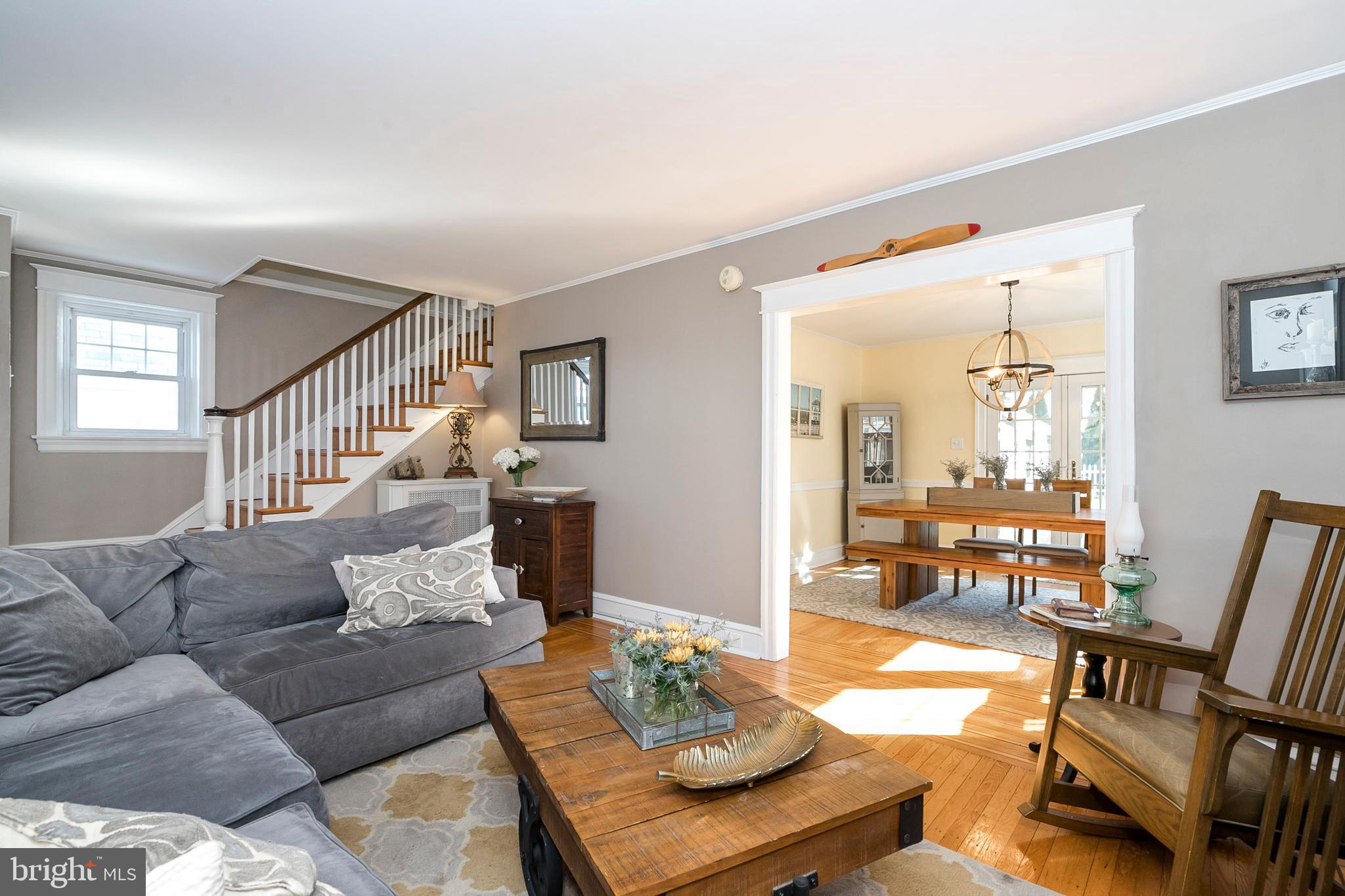 217 North Manoa Road Havertown, PA 19083 - Photo 6 of 47 Living Room
