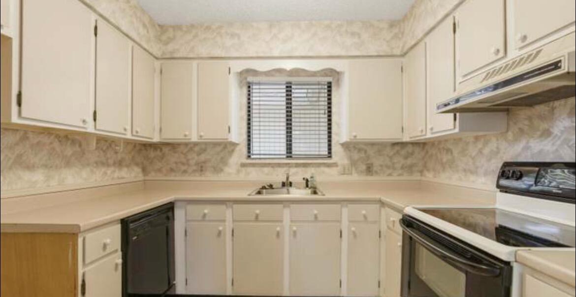 815 Jupiter Street Destin, FL 32541 - Photo 4 of 12 IMG_4385