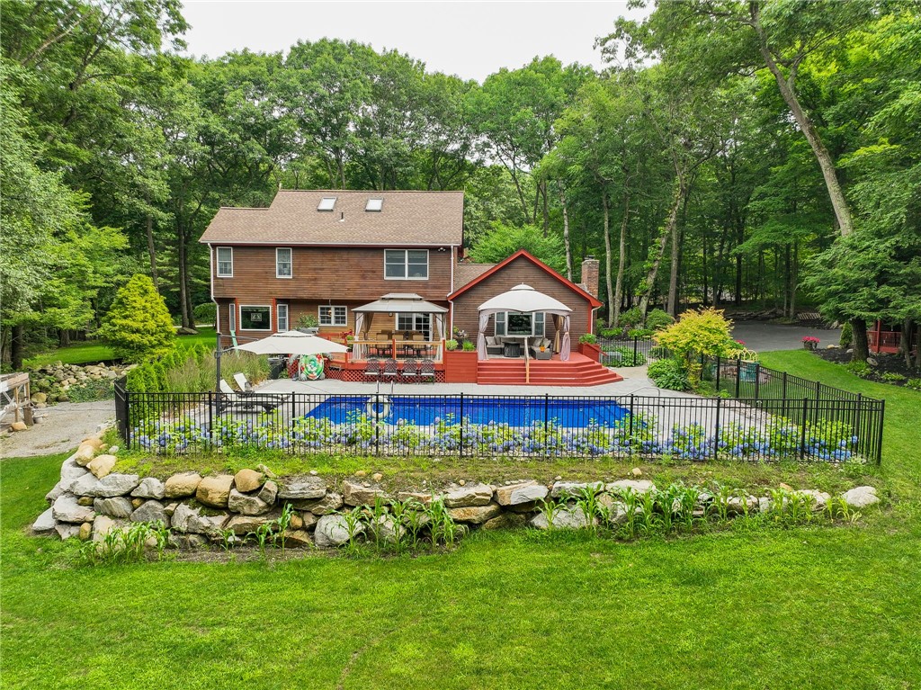 21 Gentry Way Scituate, RI 02857 - Photo 6 of 32