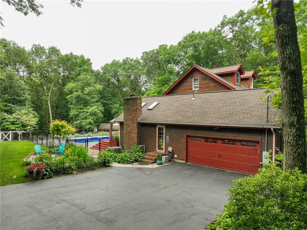 21 Gentry Way Scituate, RI 02857 - Photo 7 of 32