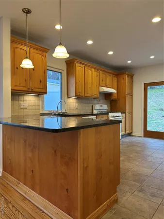 $3,600 | 37 Church Street, Unit 1, Bedford Hills, NY 10507