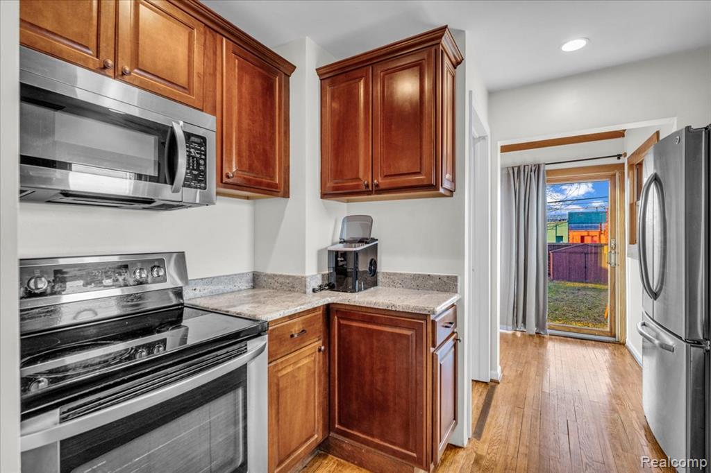 1188 Ruffner Avenue Birmingham, MI 48009 - Photo 9 of 24