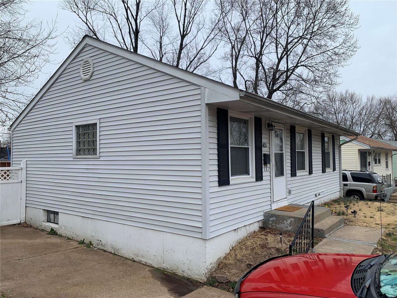 421 Lanark Road St. Louis, MO 63137 - Photo 7 of 38