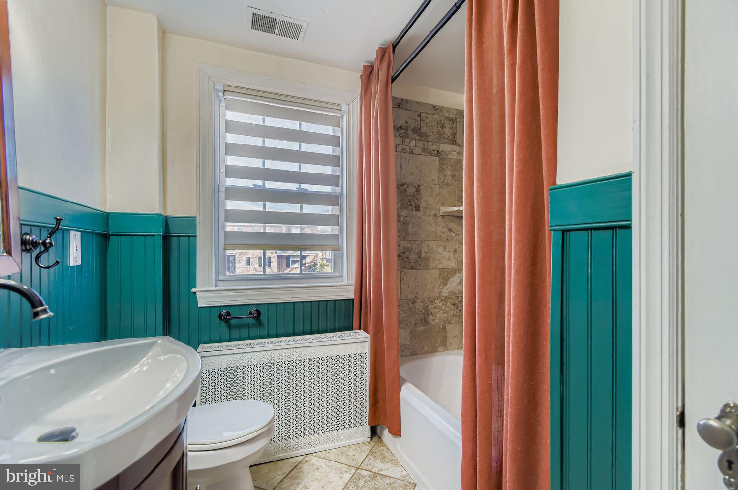 2901 Harview Avenue Baltimore, MD 21234 - Photo 16 of 28