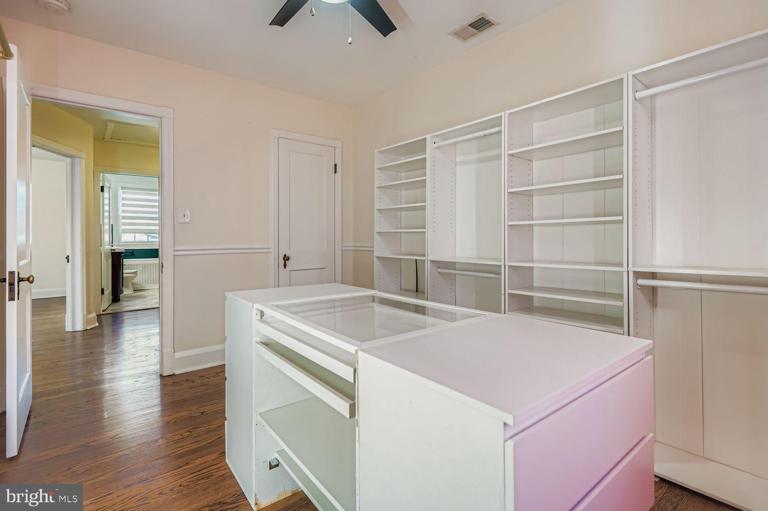 2901 Harview Avenue Baltimore, MD 21234 - Photo 21 of 28 Secondary TWO/ Closet