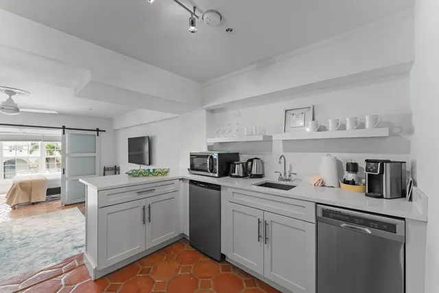 $8,500 | 235 Sunrise Avenue, Unit 1107 & 1108, Palm Beach, FL 33480