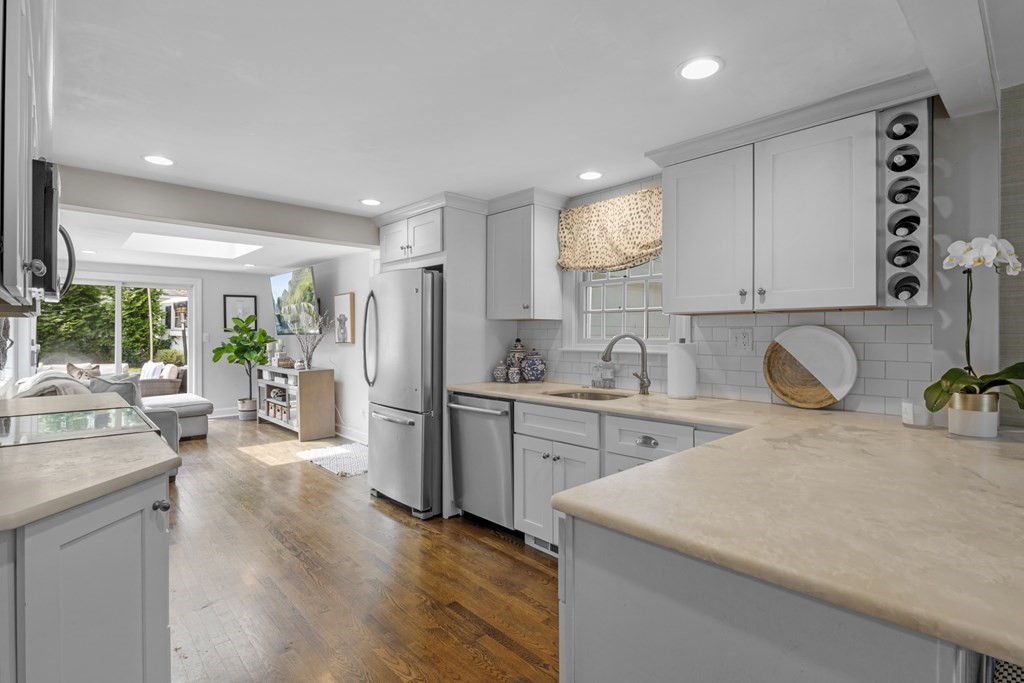 13 Bayberry Road Hingham, MA 02043 - Photo 11 of 30 Gallery Image 11