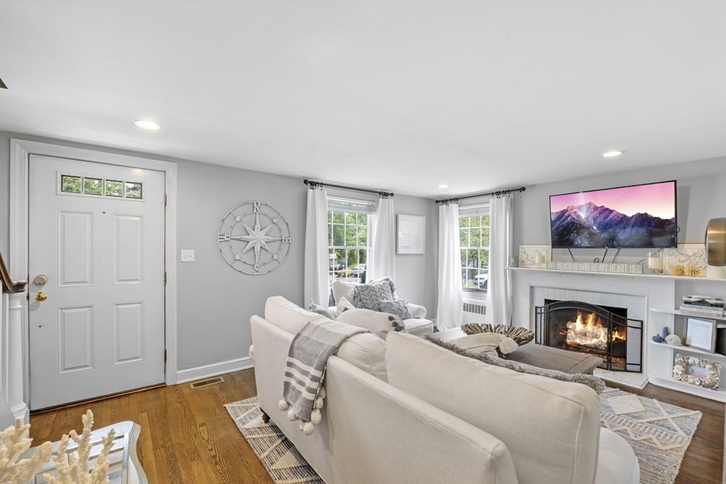 13 Bayberry Road Hingham, MA 02043 - Photo 8 of 30 Gallery Image 8