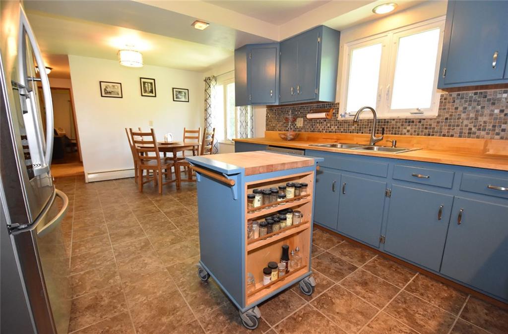219 McConnell Road Canonsburg, PA 15317 - Photo 7 of 22 Kitchen