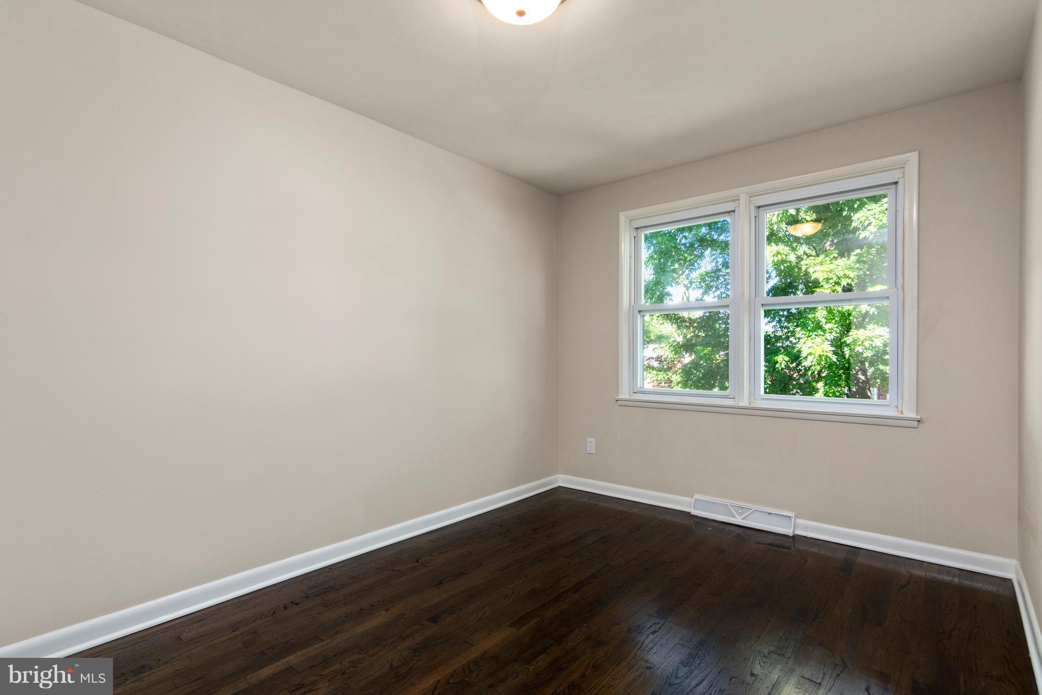 5524 Bucknell Road Baltimore, MD 21206 - Photo 18 of 27 Bedroom