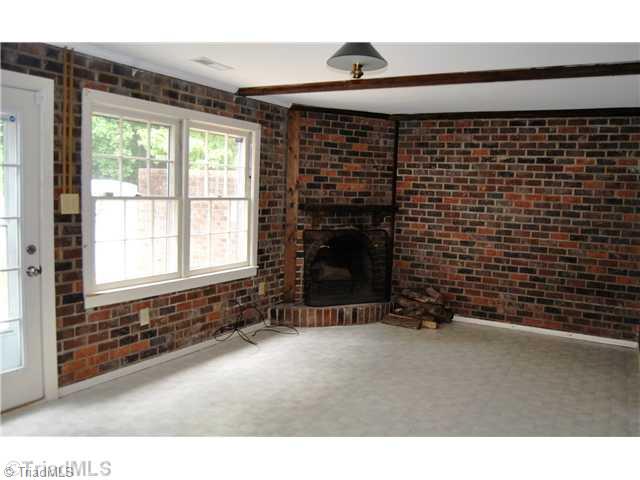 2946 D St Marks Road Southwest Winston-Salem, NC 27103 - Photo 11 of 13 Playroom.