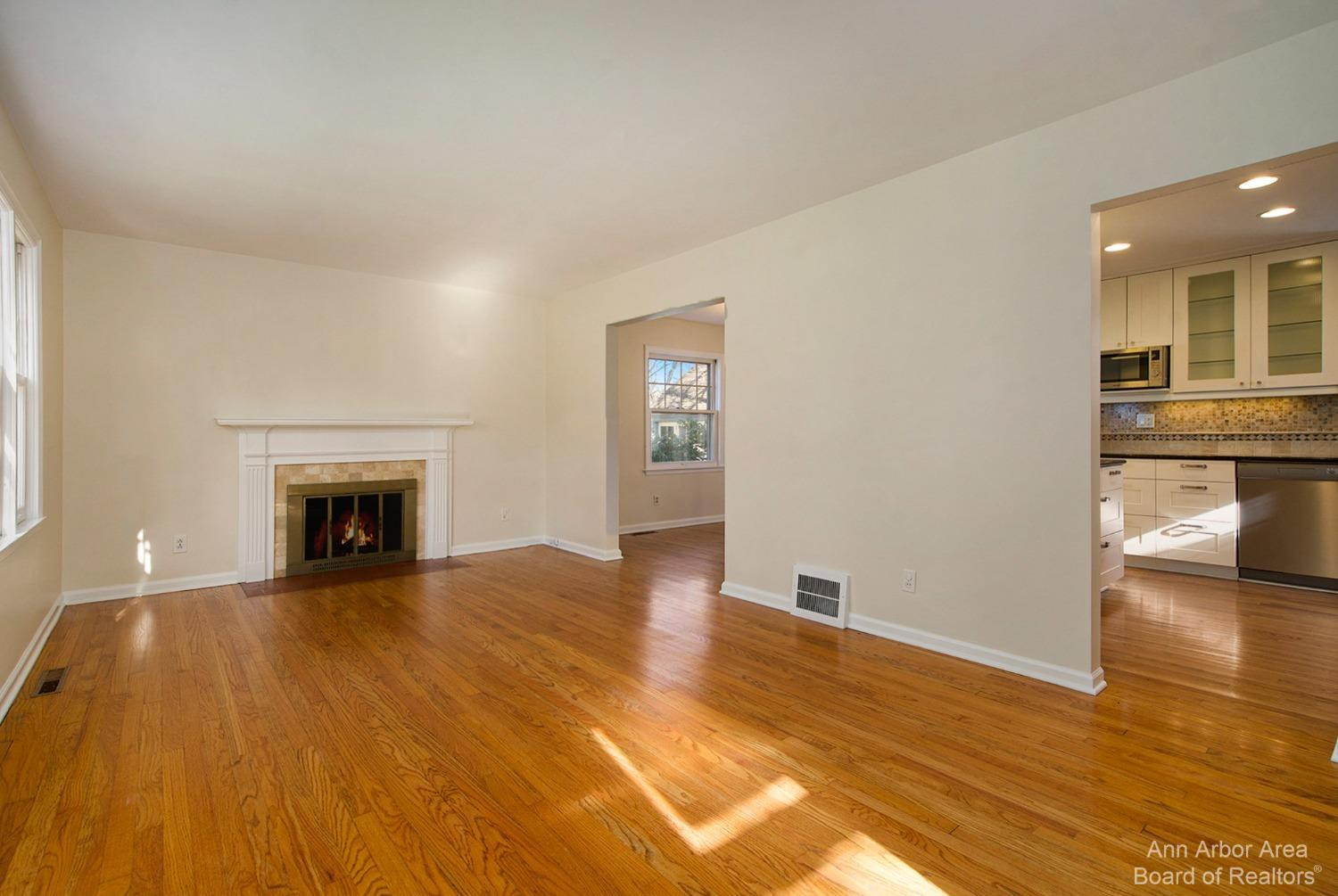 506 Maple Ridge Ann Arbor, MI 48103 - Photo 3 of 27 Photo 3