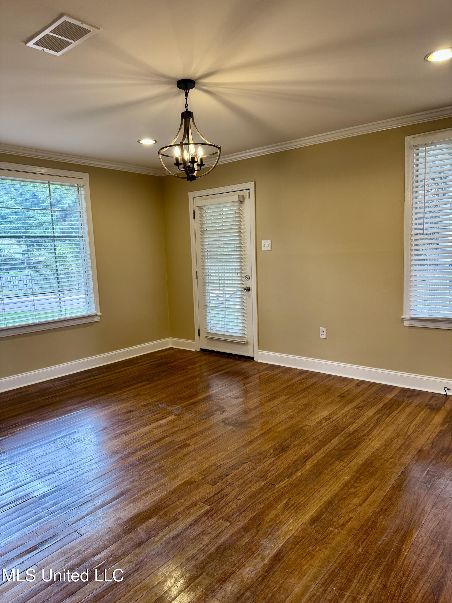 1301 Westwood Road Natchez, MS 39120 - Photo 15 of 25 IMG_5651